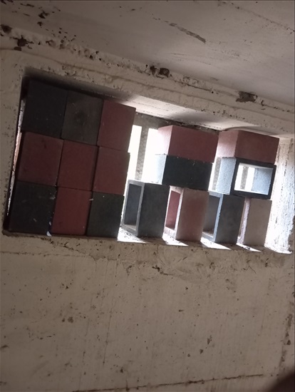 תמונה 6 ,משרביה חדש, אדום ושחור  20x15x למכירה בחיפה לגינה  ריהוט לגינה