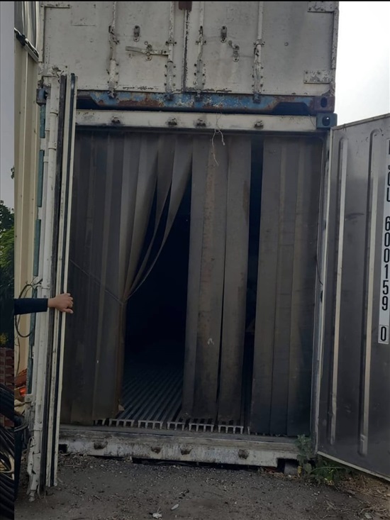 תמונה 1 ,2 מכולות קירור  והקפאה  למכירה בגני טל  ציוד לתעשייה  מכולות