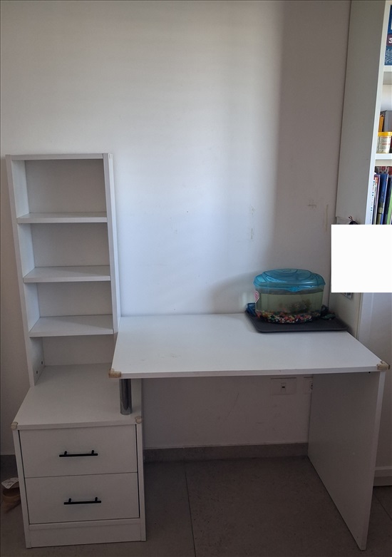 תמונה 1 ,שולחן כתיבה למכירה בקרית אונו ריהוט  ריהוט לחדרי ילדים