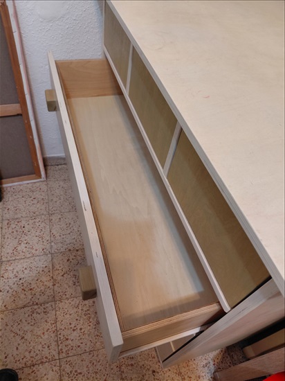 תמונה 2 ,שידה/ החתלה מעץ מלא למכירה ברמת גן ריהוט  שידות
