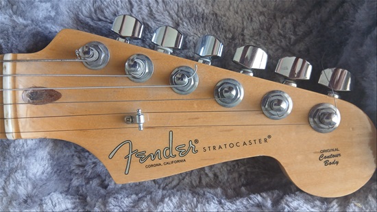 תמונה 1 ,Fender Strat Corona California למכירה בפתח תקווה כלי נגינה  גיטרה חשמלית