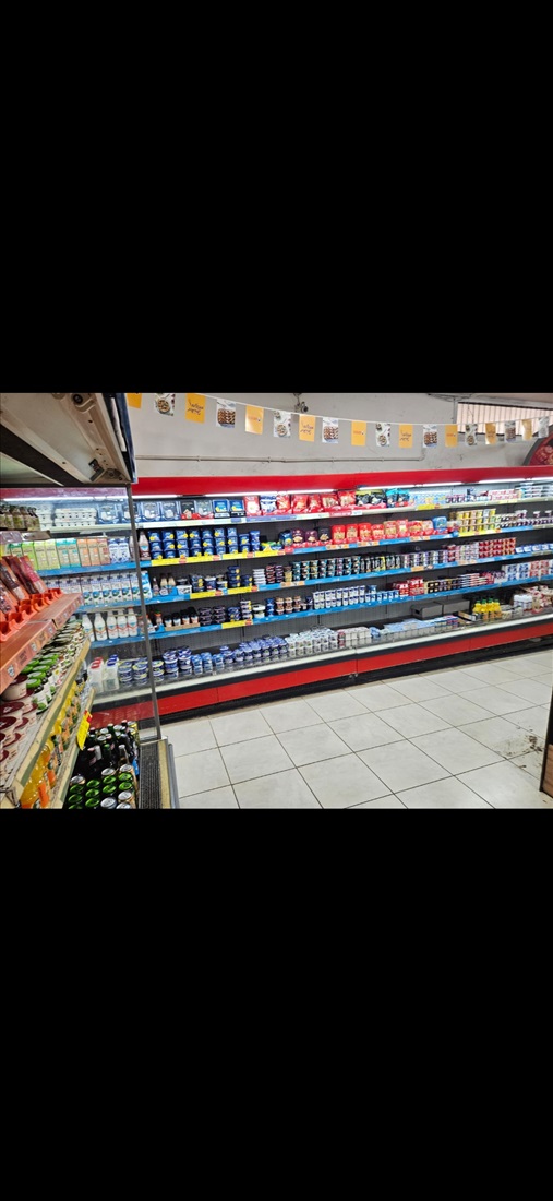 תמונה 1 ,חלבייה 8 מטר, עובדת מצוין למכירה במגדל העמק ציוד לעסקים  מקרר