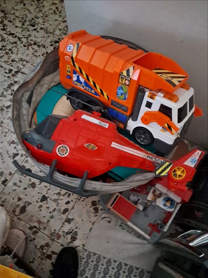 תמונה 5 ,משחקים  מכוניות.ועוד למכירה בלוד לתינוק ולילד  משחקים וצעצועים