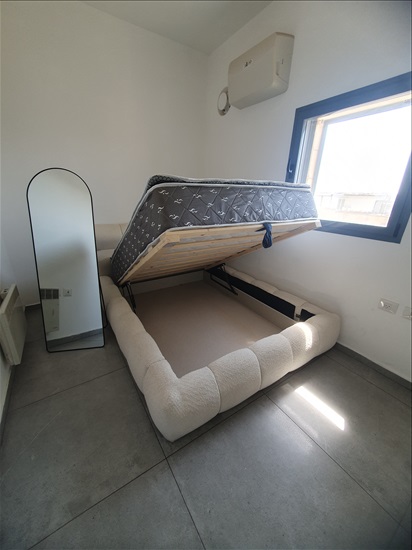 תמונה 1 ,מיטה זוגית עם ארגז מצעים+מזרן למכירה בירושלים ריהוט  מיטות
