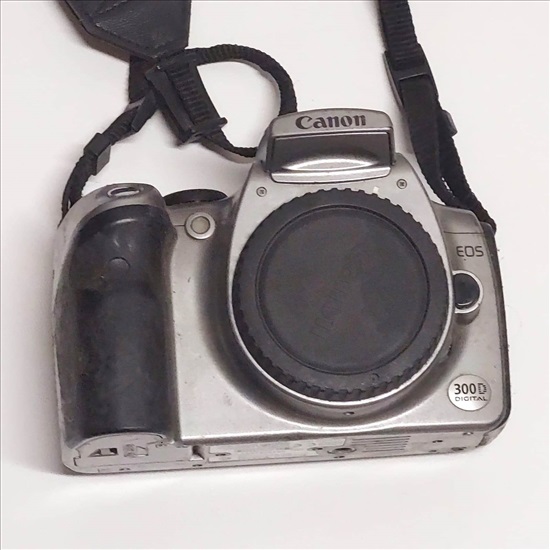 תמונה 1 ,מצלמה דיגיטלית Canon EOS 300D למכירה בהוד השרון אספנות  מצלמות