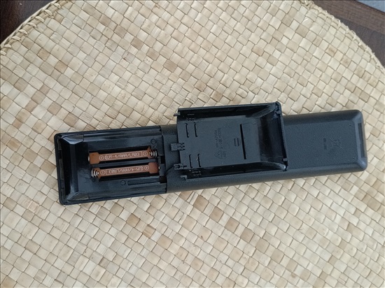 תמונה 3 ,שלט חדש לטלוויזיה LG למכירה בנשר מוצרי חשמל  אביזרים