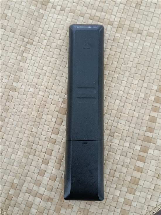 תמונה 2 ,שלט חדש לטלוויזיה LG למכירה בנשר מוצרי חשמל  אביזרים