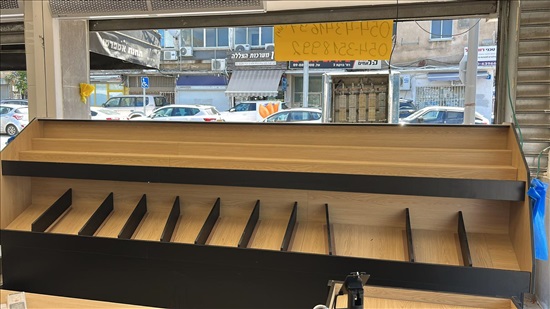 תמונה 8 ,בסטות לחנות פירות ירקות למכירה בנתניה ריהוט  מדפים