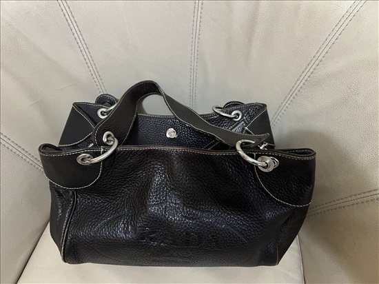 תמונה 1 ,תיק של PRADA בצבע חום כהה למכירה בחיפה ביגוד ואביזרים  תיקים