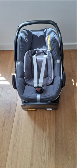 תמונה 1 ,כסא לתינוק  MAXI-COSI למכירה בקרית אונו לתינוק ולילד  כסא לרכב