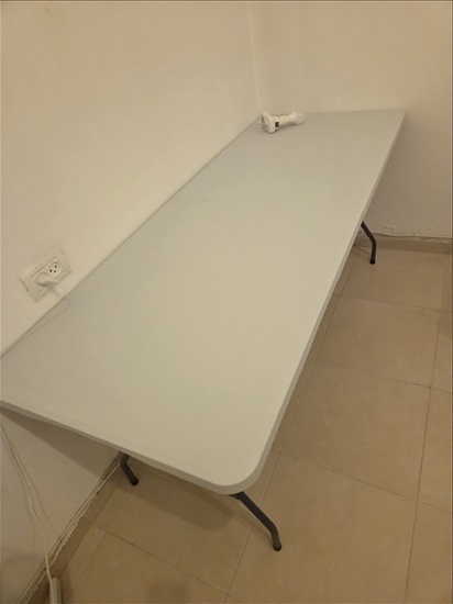תמונה 3 ,שולחן פלסטיק  למכירה בהרצליה ריהוט  שולחנות