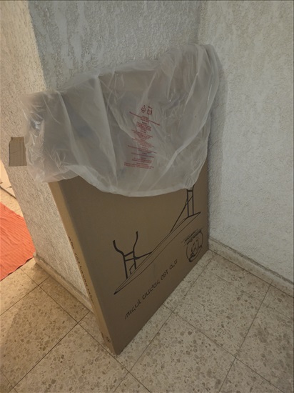 תמונה 6 ,שולחן פלסטיק  למכירה בהרצליה ריהוט  שולחנות