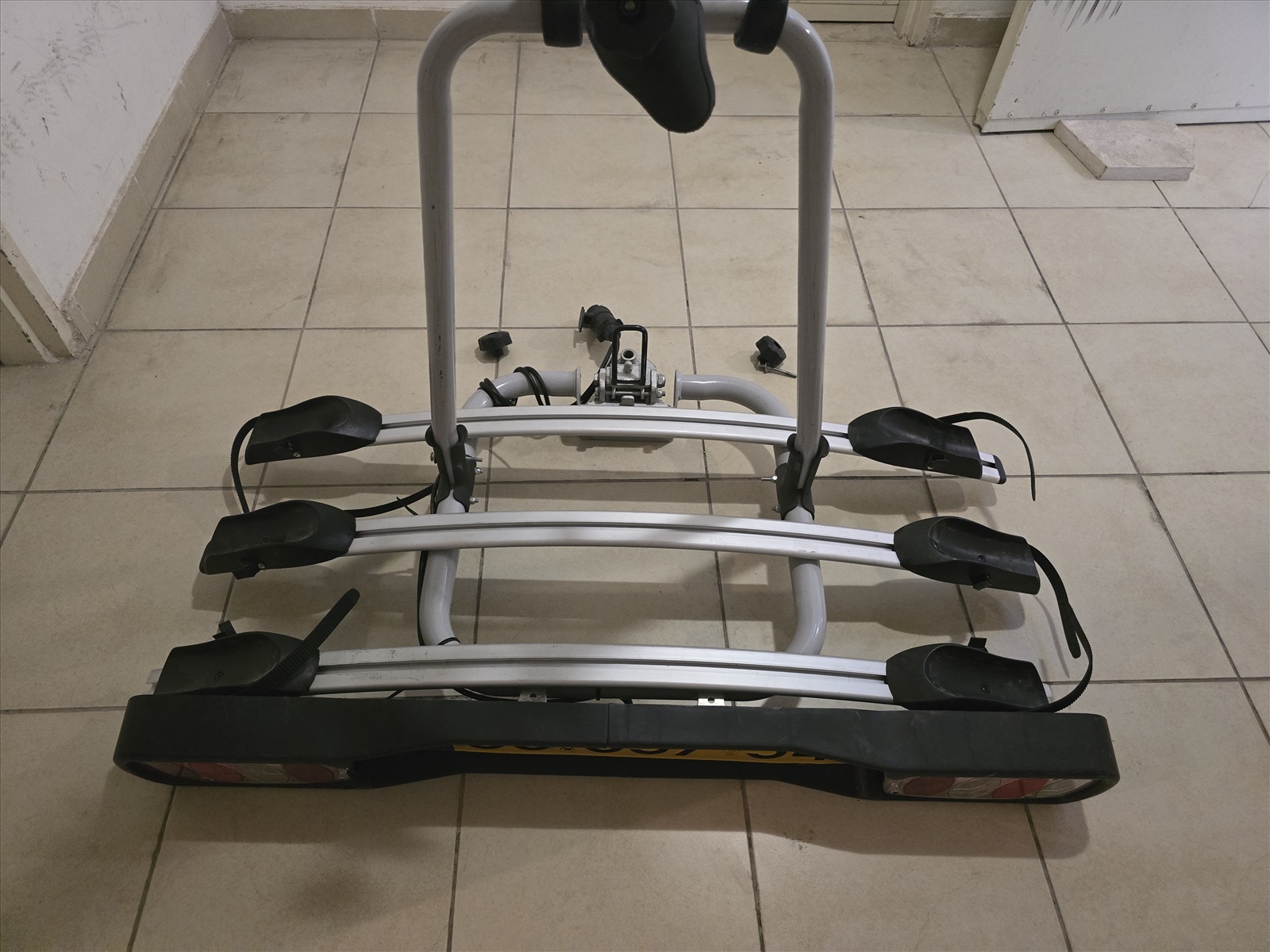 תמונה 2, מנשא וו גרירה 3 זוגות למכירה במודיעין-מכבים-רעות | אופניים  אביזרים