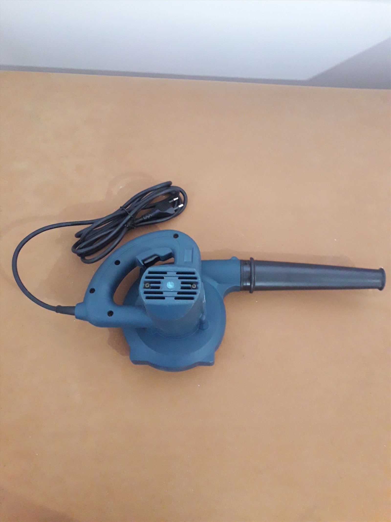 תמונה 4, מפוח/שואב חשמלי Ryobi BL-3500 למכירה בנתניה | כלי עבודה  אחר