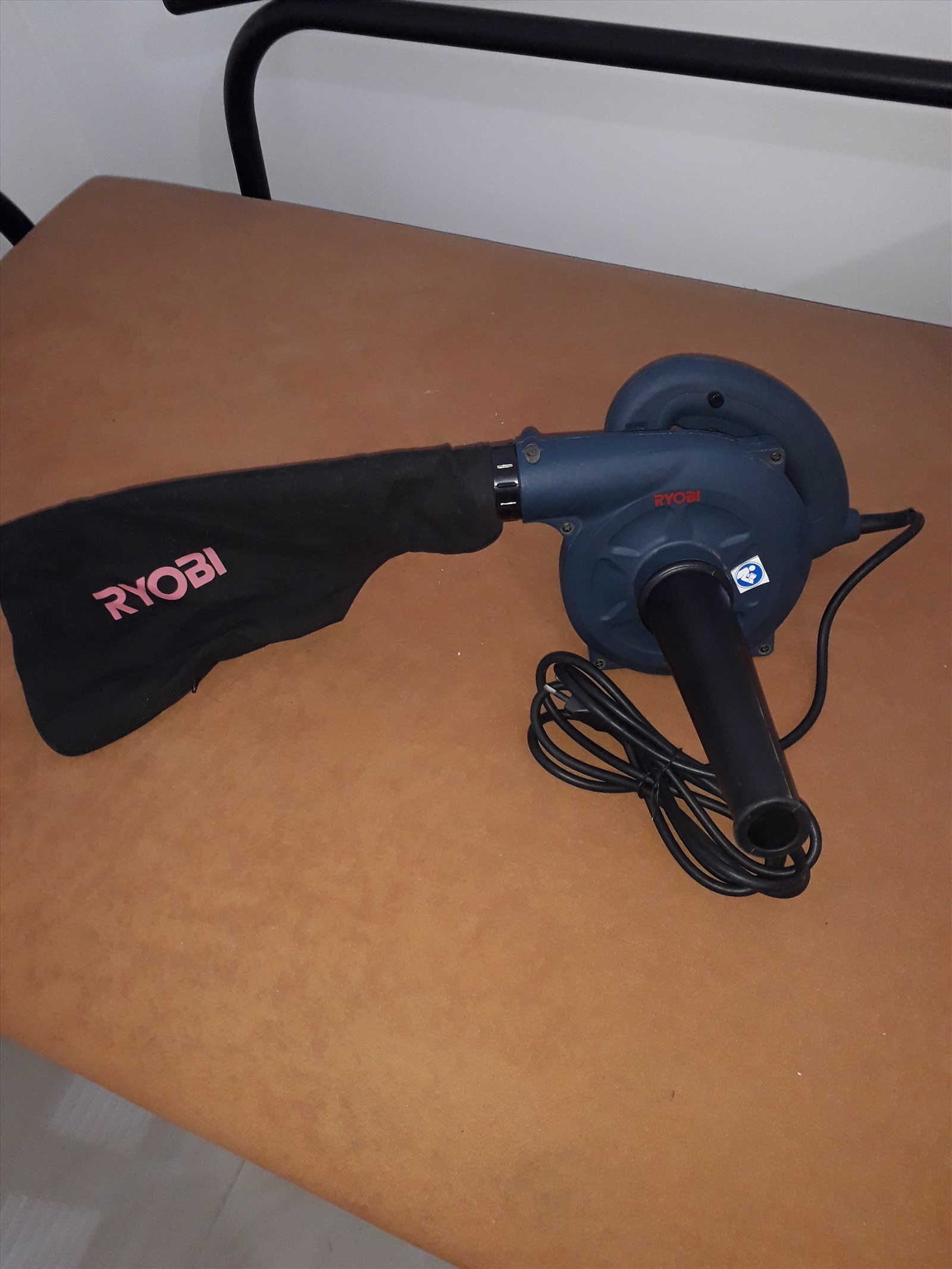 תמונה 3, מפוח/שואב חשמלי Ryobi BL-3500 למכירה בנתניה | כלי עבודה  אחר