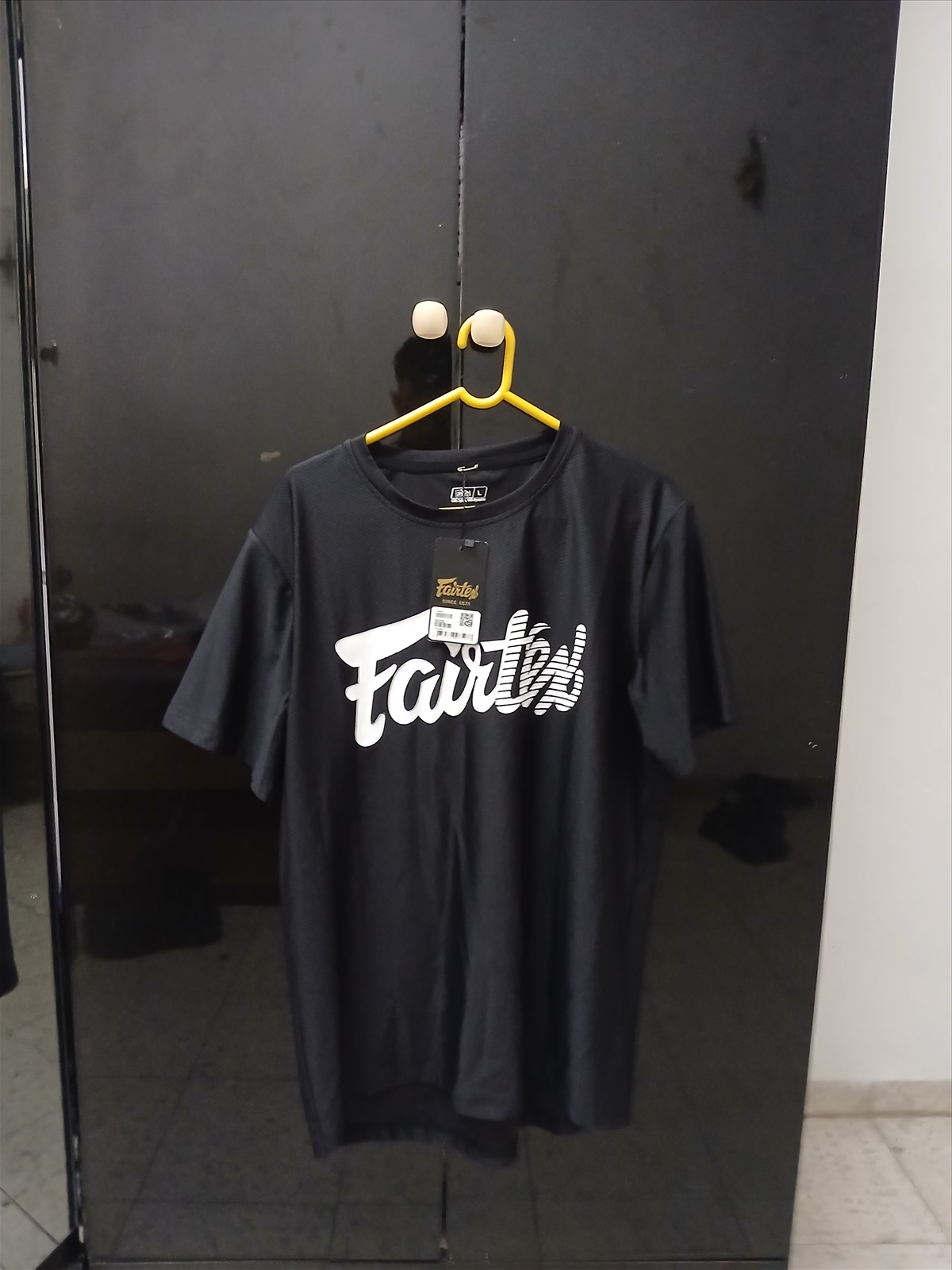 תמונה 3, תיק וחולצה של fairtex  למכירה בירושלים | ציוד ספורט  אומנויות לחימה