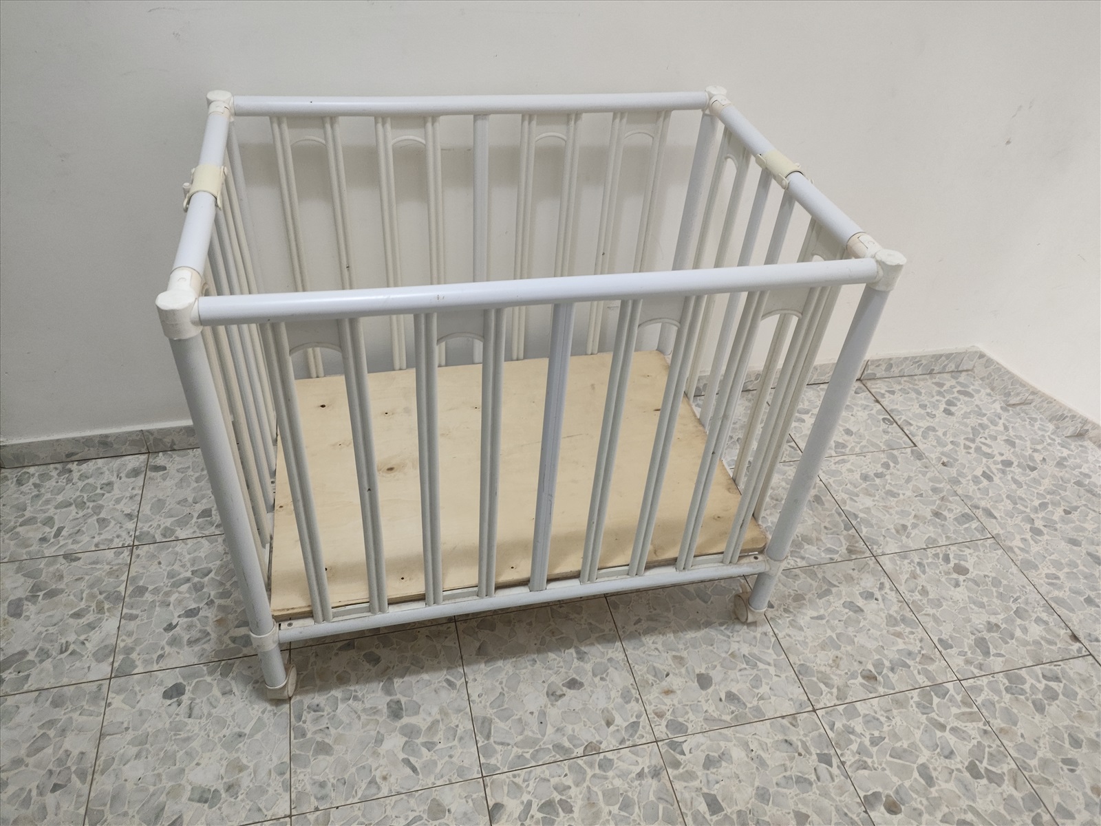תמונה 2, לול עריסה  למכירה בפתחיה | לתינוק ולילד  מיטות ולולים