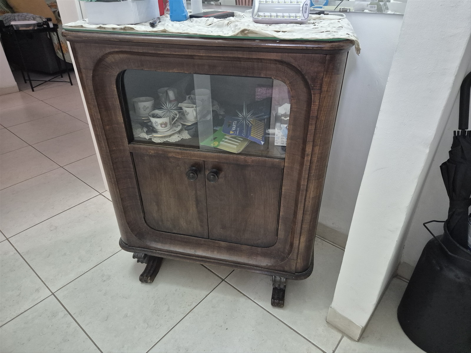 תמונה 3, סט מזנון ופינת אוכל למכירה בקריית ביאליק | ריהוט  ענתיקות