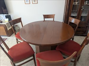 שולחן אוכל + 6 כסאות  