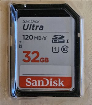 כרטיס זיכרון SDHC בגודל 32GB 