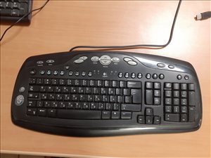 מקלדת מולטימדיה Logitech 