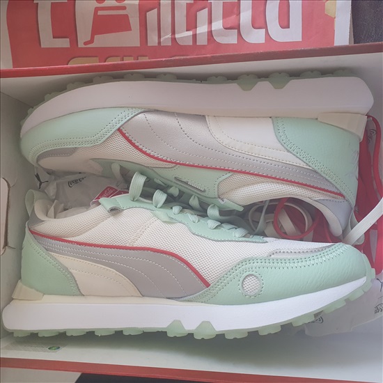תמונה 4 ,נעלי PUMA חדשות מפקטורי54 למכירה בפתח תקווה ביגוד ואביזרים  נעלי ספורט