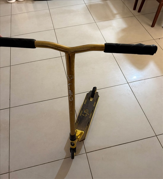 תמונה 2 ,קורקינט פעלולים Lucky Pro Gold למכירה בראשון לציון קורקינטים  קורקינט