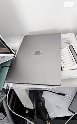 תמונה 3 ,מקבוק פרו 2018 i7 16gb ram למכירה בקרית ביאליק מחשבים וציוד נלווה  מחשב נייד