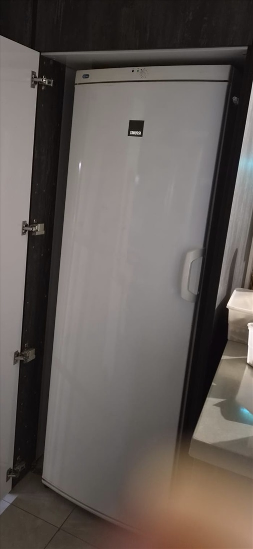 תמונה 2 ,מקפיא זנוסי 820 ליטר למכירה בבני ברק מוצרי חשמל  מקפיא