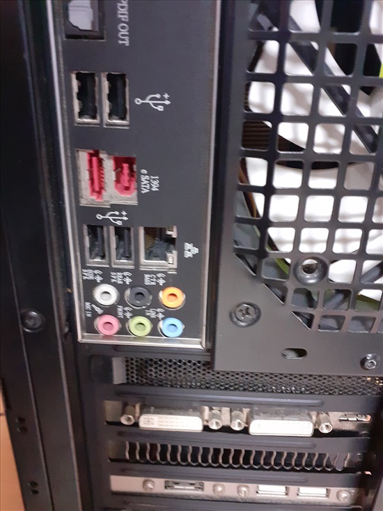 תמונה 11 ,מחשב נייח חזק Asus Sabertooth למכירה בעכו מחשבים וציוד נלווה  מחשב שולחני
