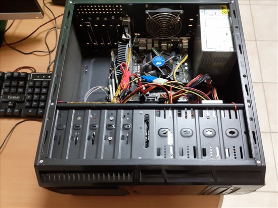 תמונה 4 ,מחשב להנדסה וגרפיקה i5 ו-SSD למכירה בעכו מחשבים וציוד נלווה  מחשב שולחני