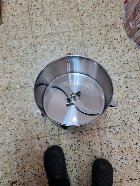 תמונה 4 ,מטחנה ענקית עד 4.5 קילו למכירה בbittar illit מוצרי חשמל  מטחנת קפה