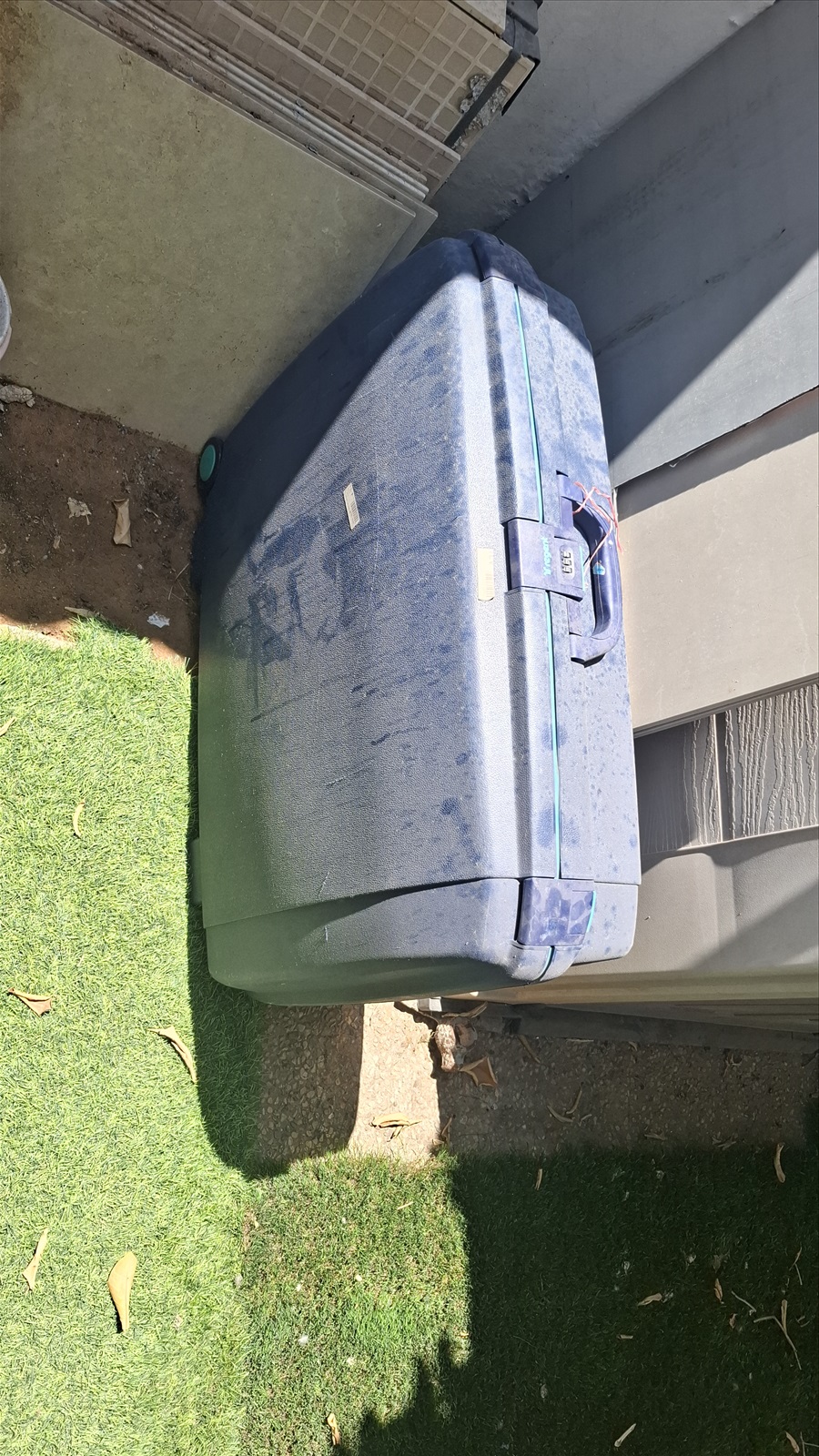 תמונה 2, מזוודה גדולה קשיחה חזקה ועמידה למכירה בהרצליה | שונות  שונות