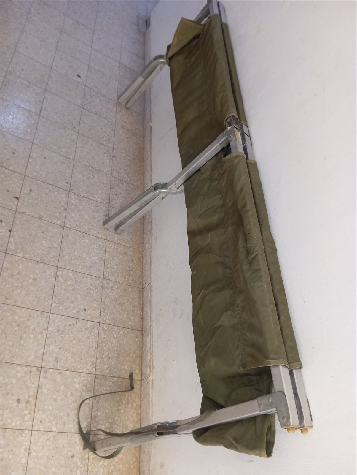 תמונה 4, מיטת שדה מתקפלת סגנון צבאי למכירה בחיפה | ריהוט  מיטות