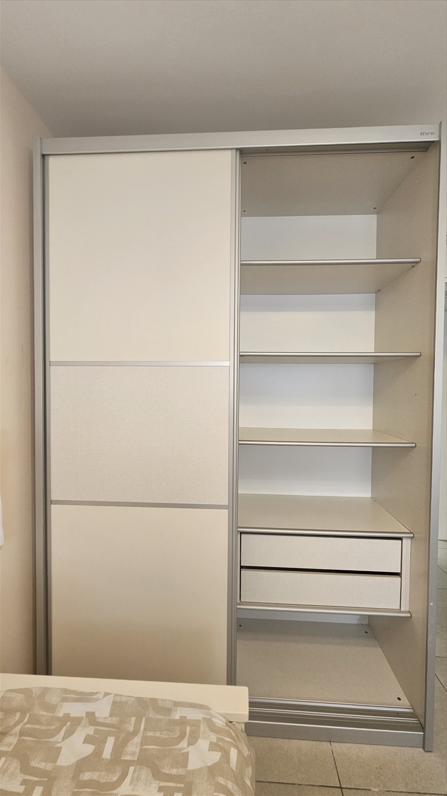 תמונה 2, ארון הזזה של הראל למכירה ברחובות | ריהוט  ארונות