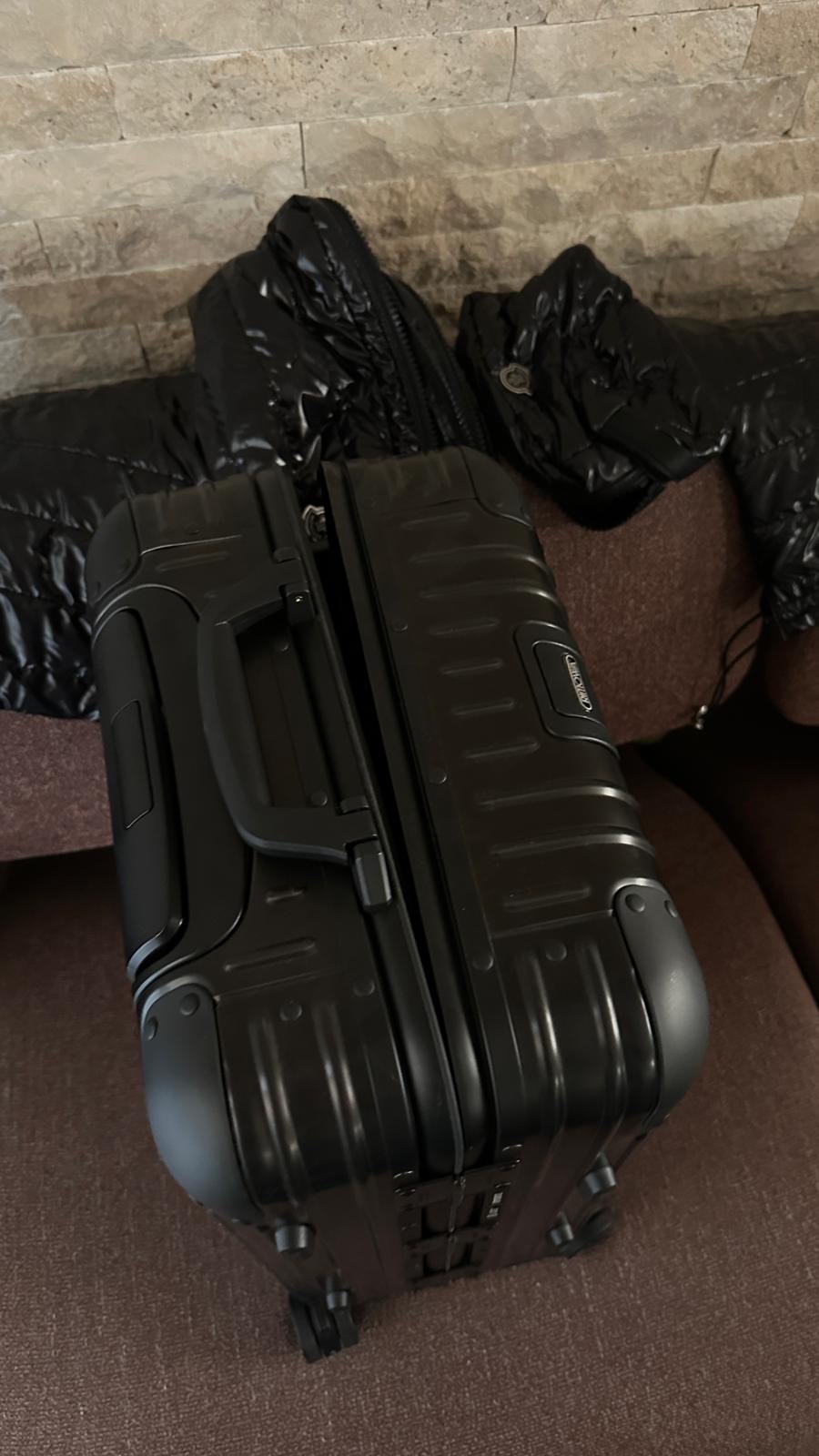 תמונה 4, מזוודת RIMOWA x Moncler  למכירה בקרית מוצקין | למטייל ולמתגייס  מזוודו...