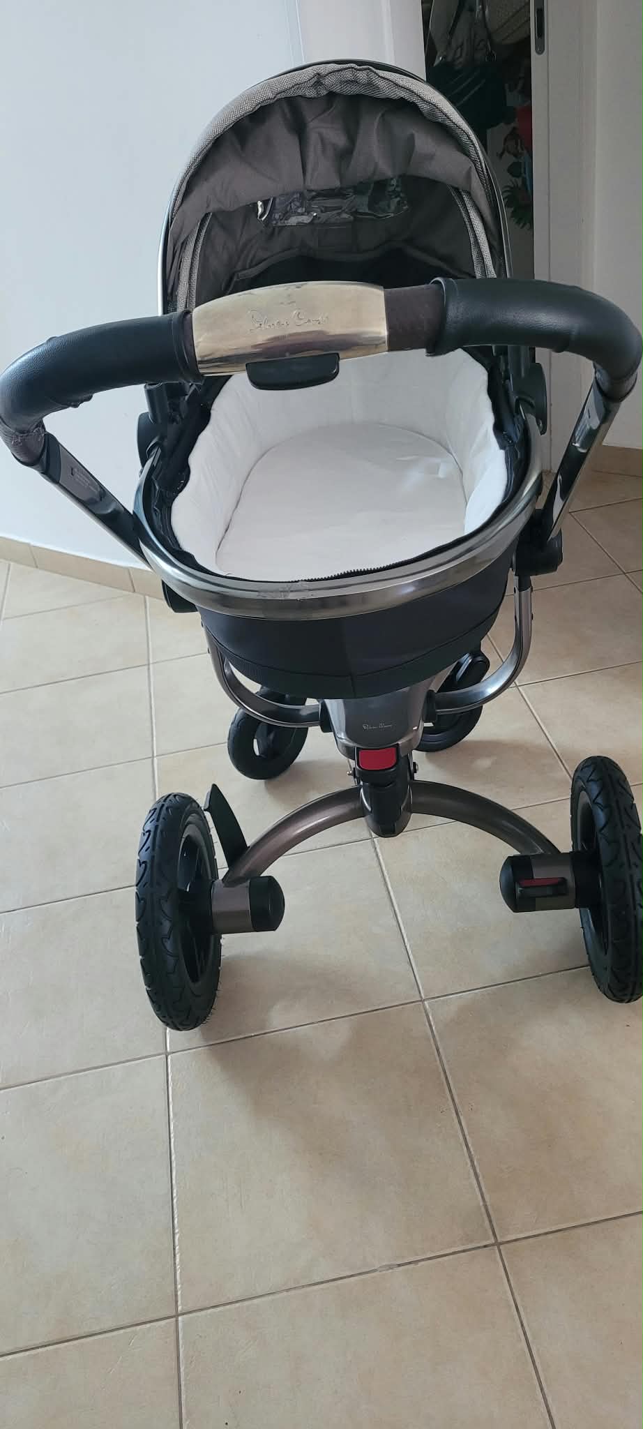 תמונה 3, עגלת טיולון +אמבטיה למכירה בפתח תקווה | לתינוק ולילד  עגלות ועגלות טיול