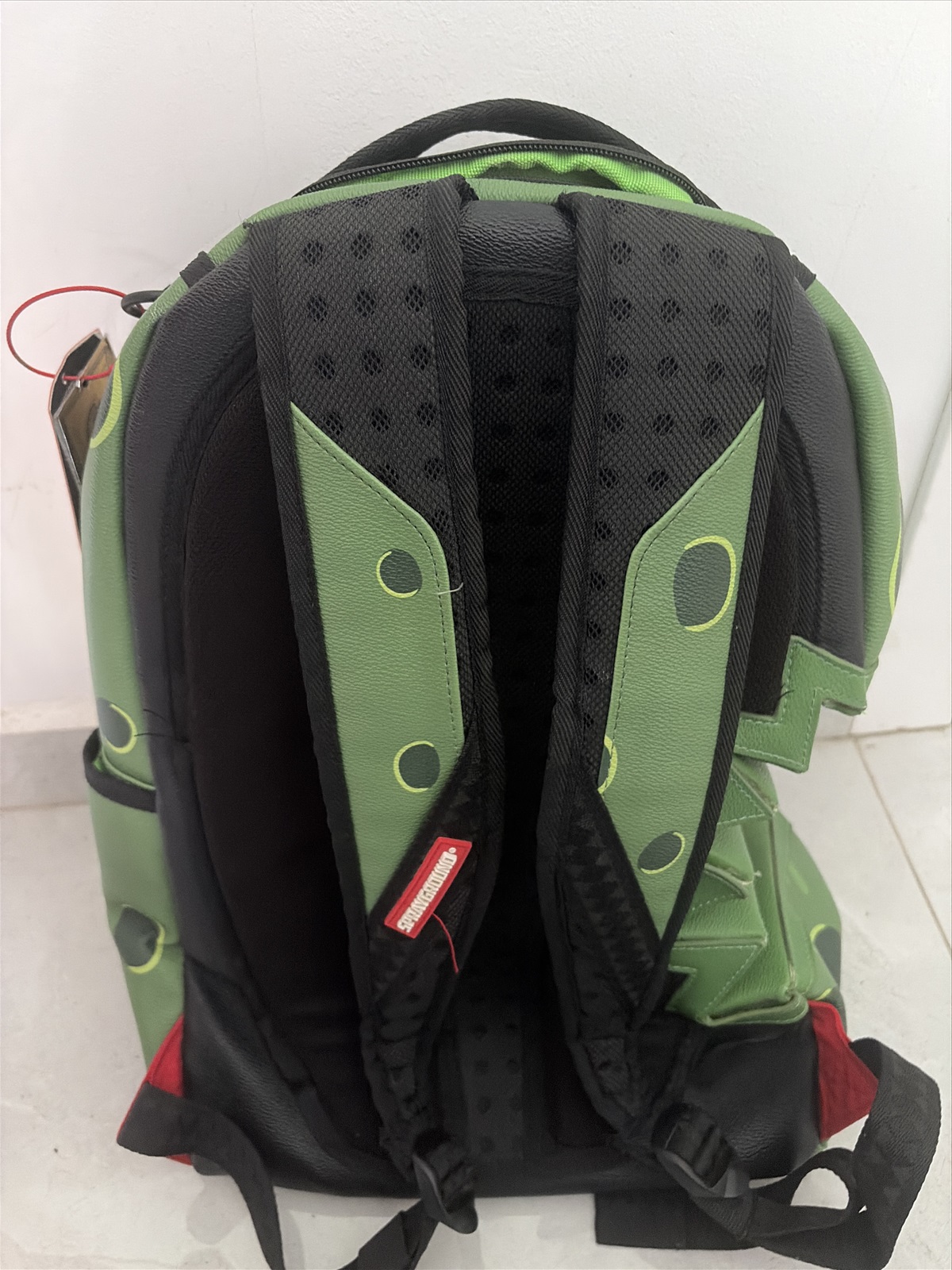 תמונה 2, תיק Sprayground מקורי עם התג! למכירה בפתח תקווה | ביגוד ואביזרים  תיקים