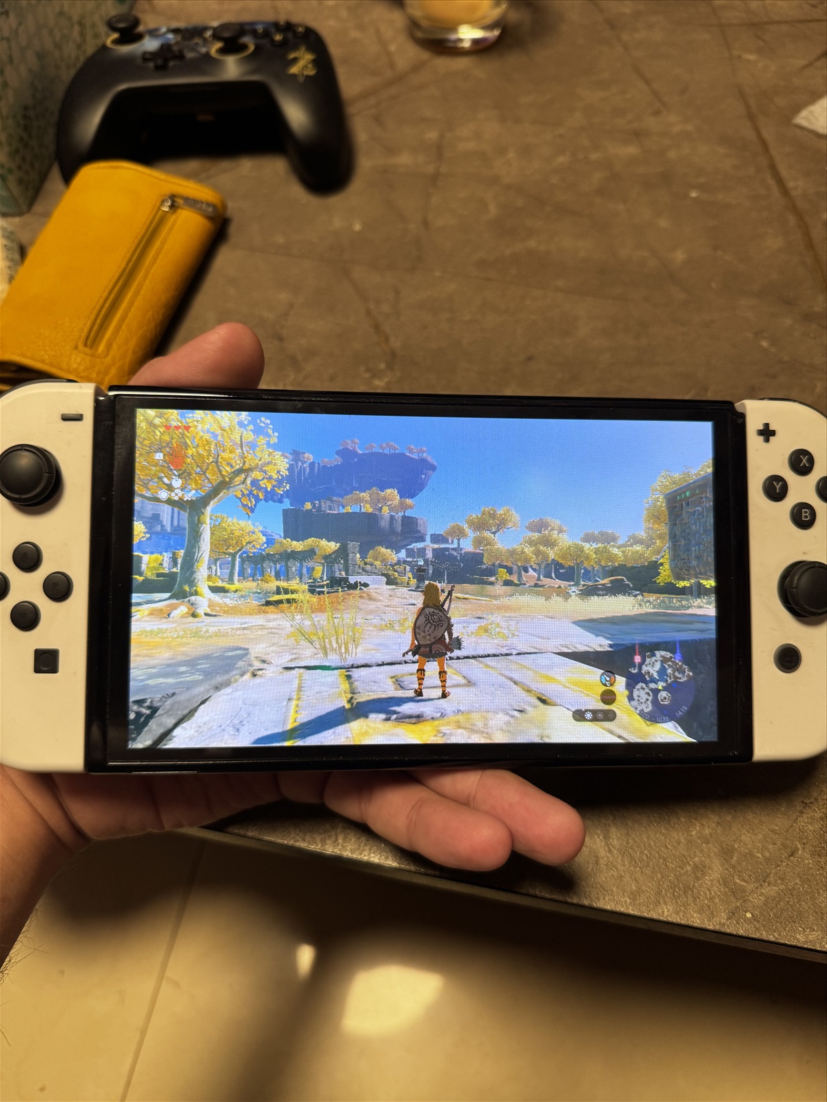 תמונה 2, Nintendo Switch OLED למכירה בתל אביב | מ קים וקונסולות נינטנדו