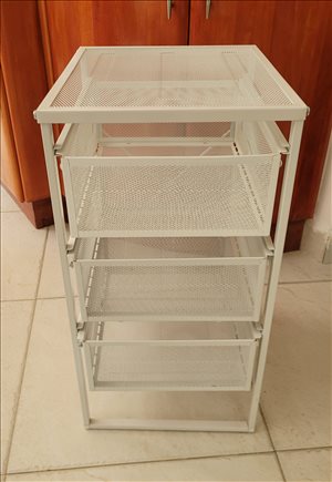 שידת מגירות ממתכת 