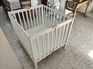 לול מעץ כולל מזרן כמו חדש 10 