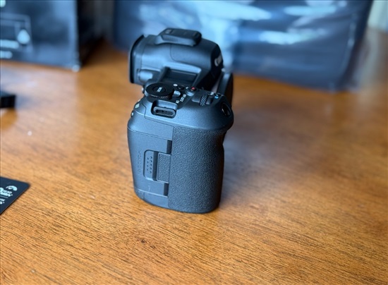 תמונה 4 ,מצלמת EOS R5 Mark II ללא מראה  למכירה באבן יהודה צילום  מצלמה דיגיטלית