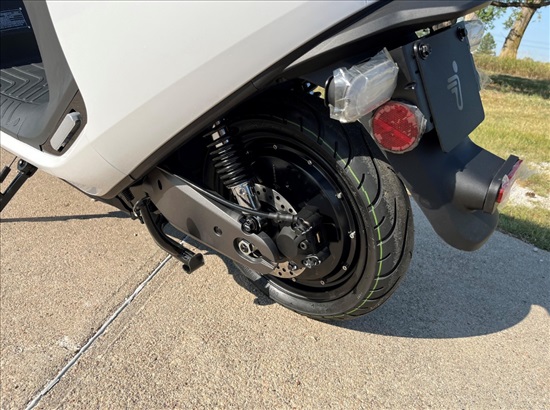 תמונה 6 ,קטנוע חשמלי חדש Segway E110A למכירה באור הגנוז קורקינטים  קורקינט חשמלי