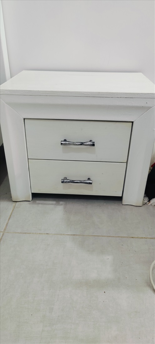 תמונה 2 ,שולחן פינת אוכל עגולה מעץ מלא למכירה בקרית גת  ריהוט  פינת אוכל