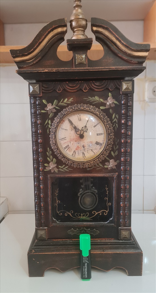 תמונה 4 ,שעון שולחני רטרו מעץ למכירה באילת חפצי נוי  אחר