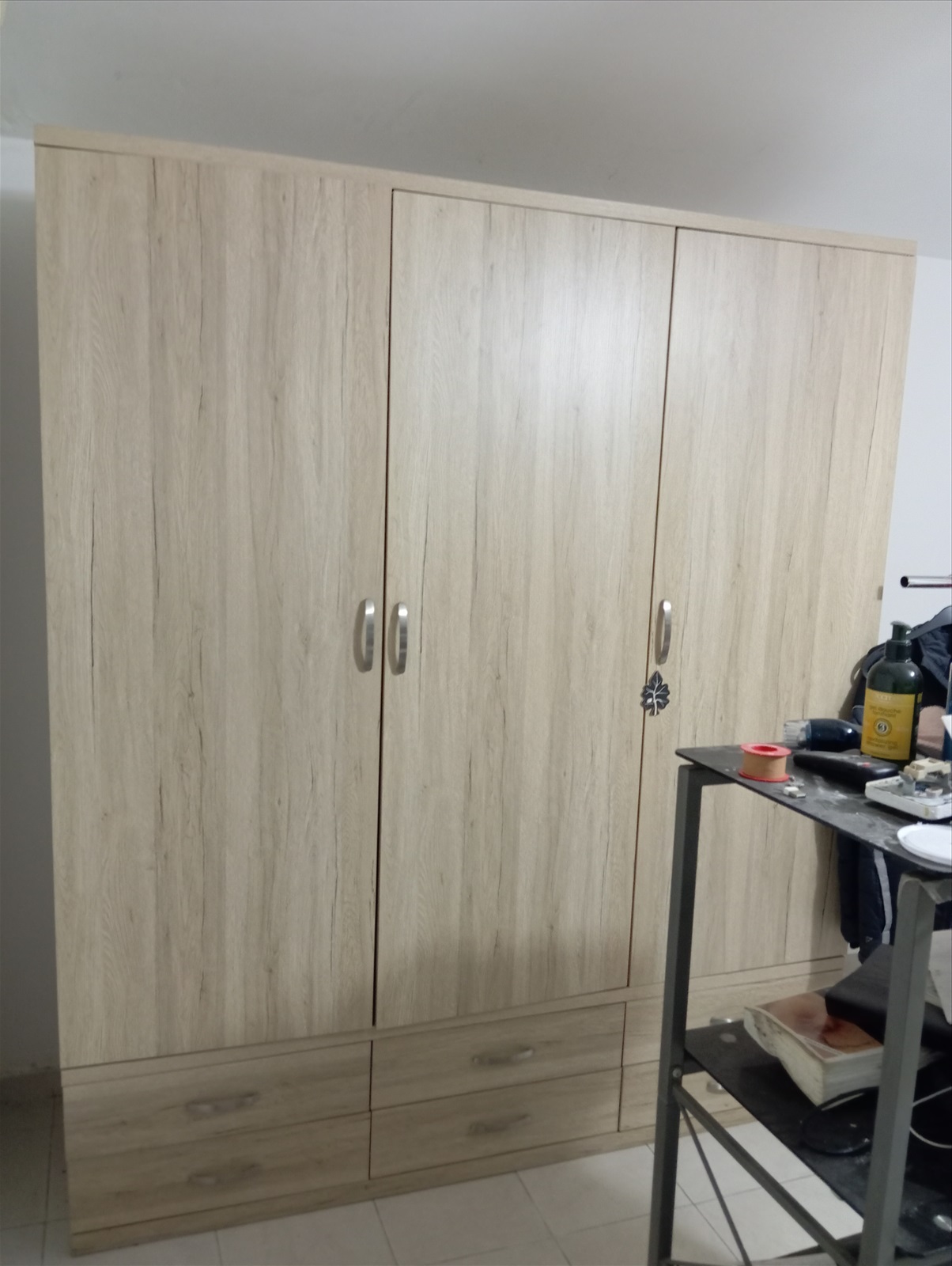 תמונה 1, ארון בגדים איכותי בעל 3 דלתות למכירה בחיפה | ריהוט ארונות