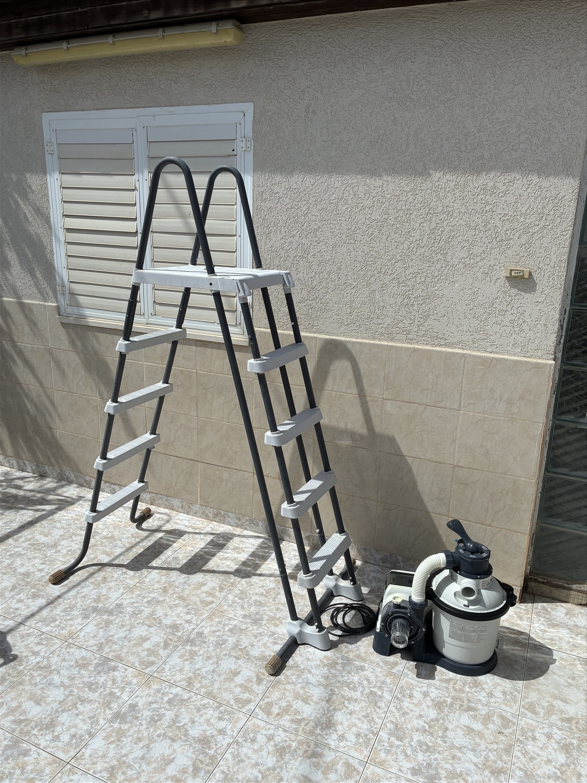 תמונה 1, משאבהוסולם לבריכה למכירה בירוחם | לגינה בריכה